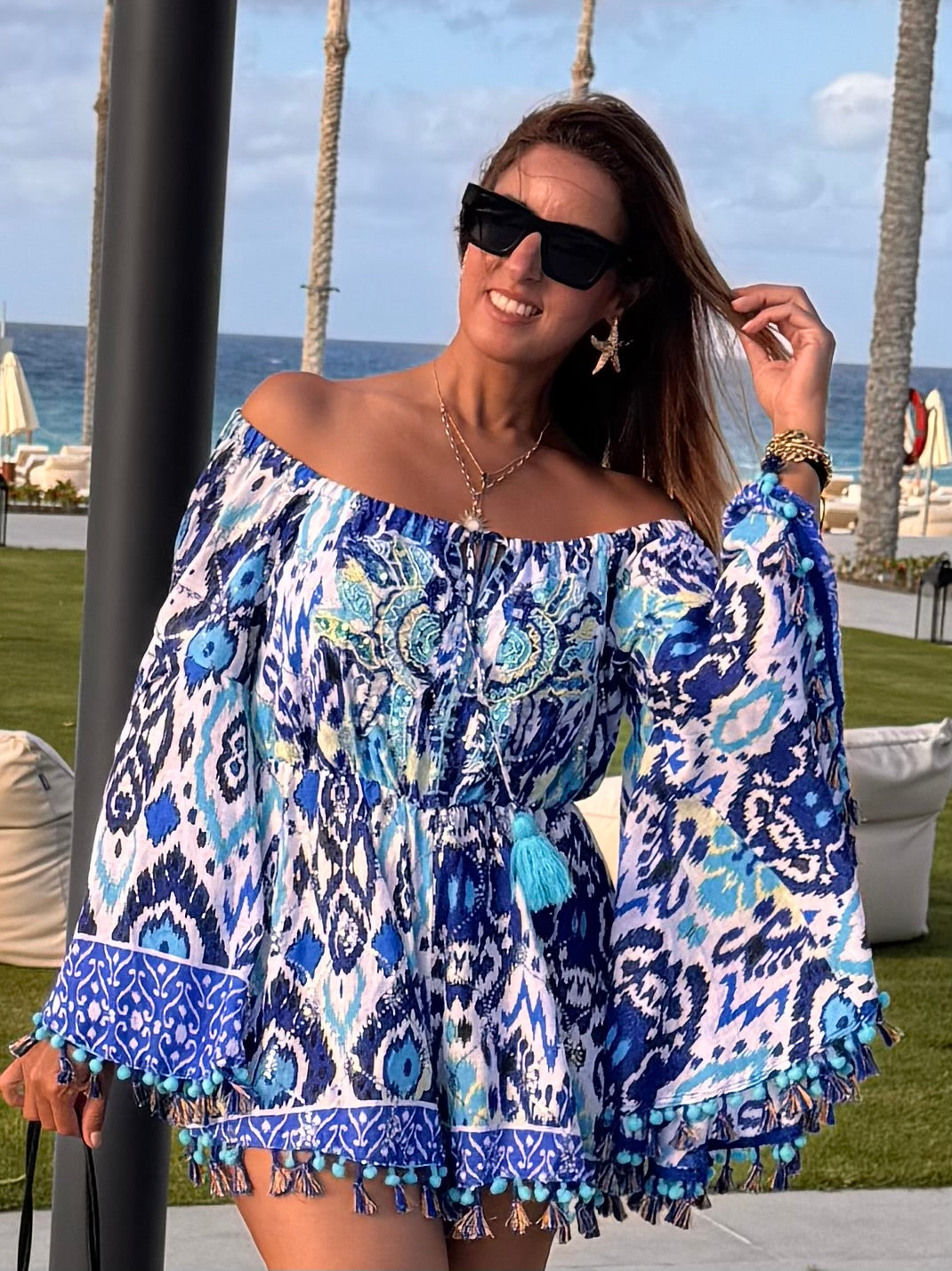 Blue short jumper