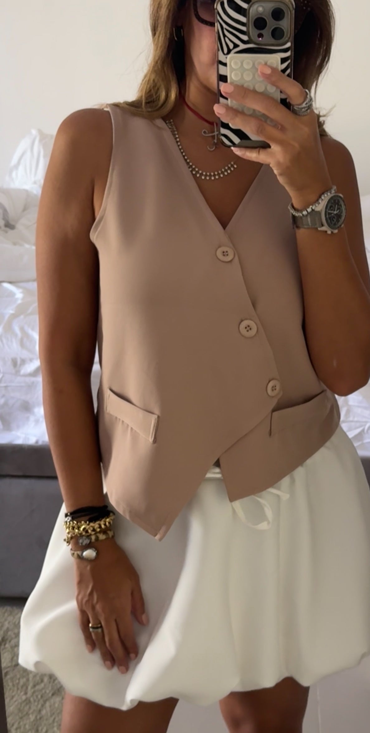 Beige vest