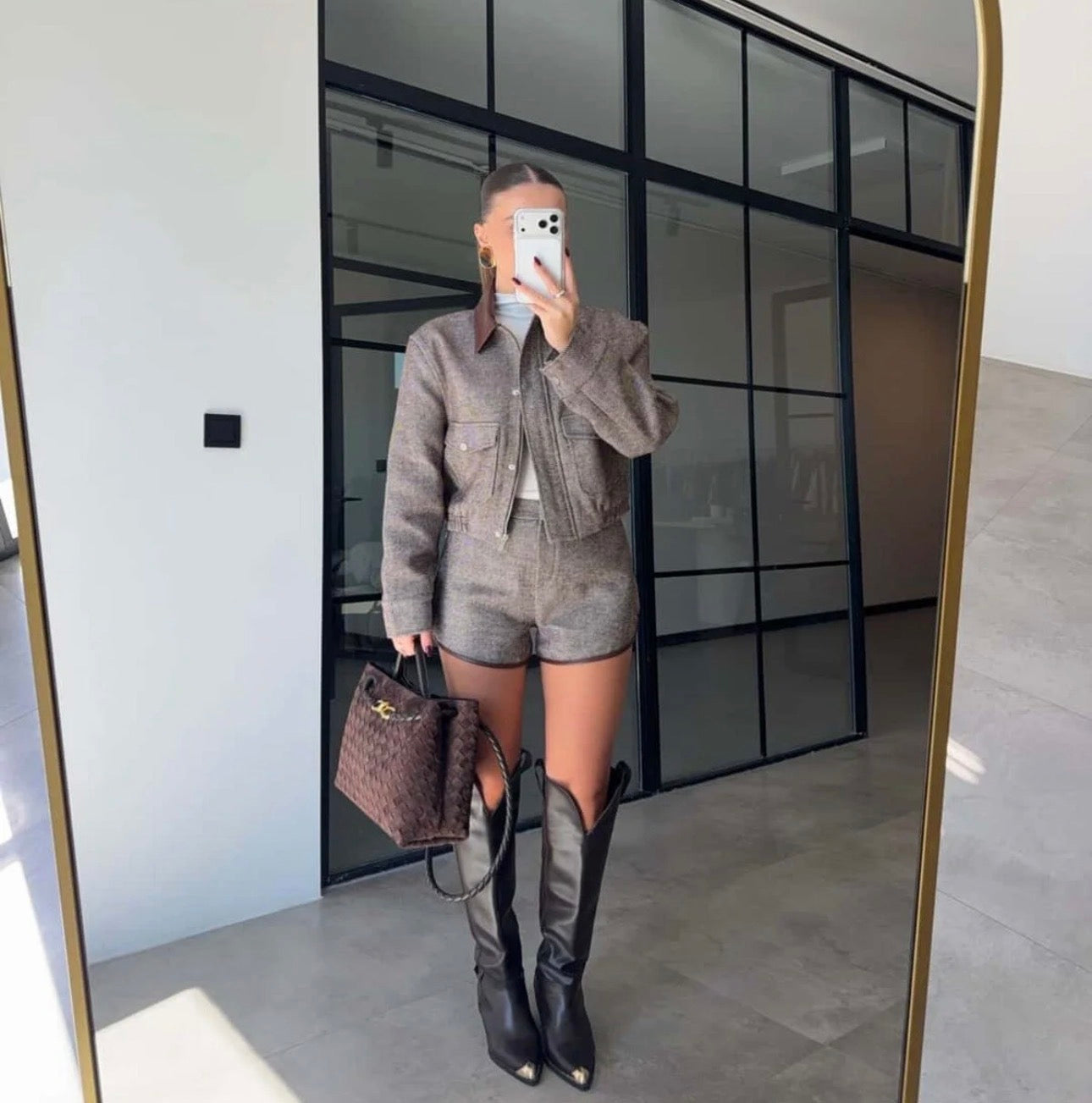 Leather Collar Bomber Jacket Mini
Shorts Set