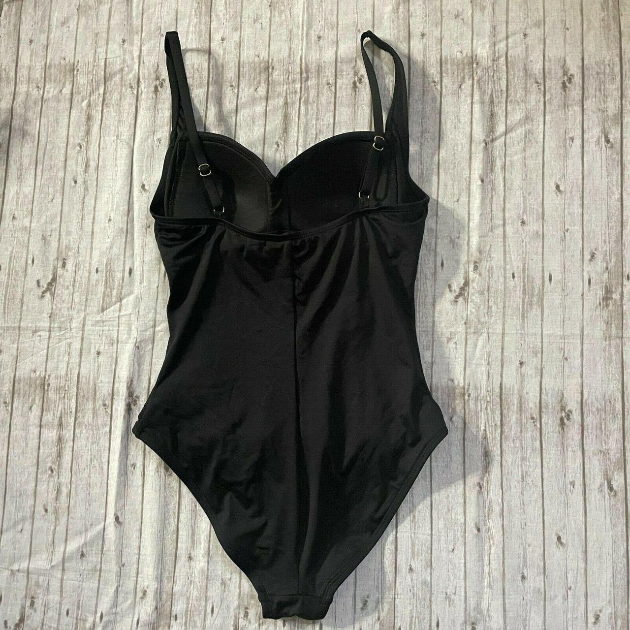 Black minimize swimsuit