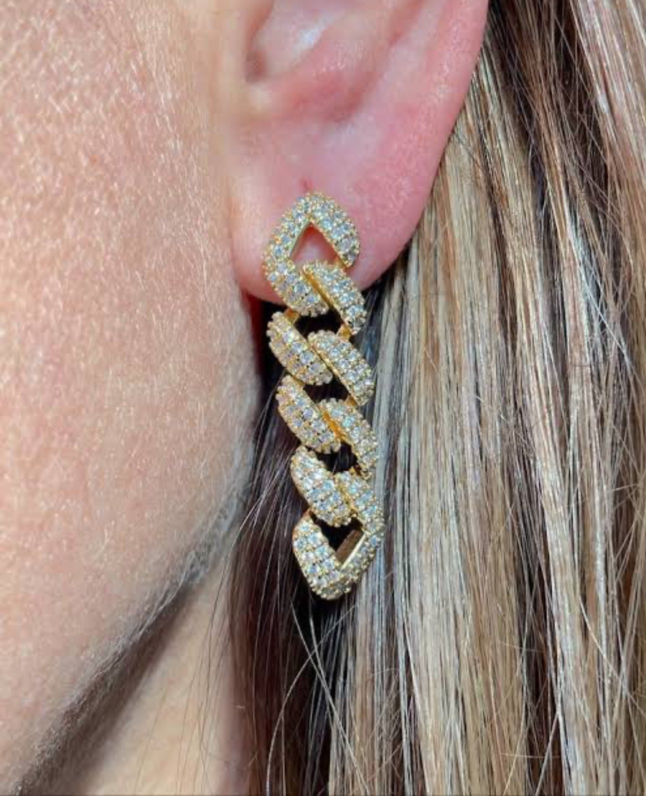 Cuban link earring