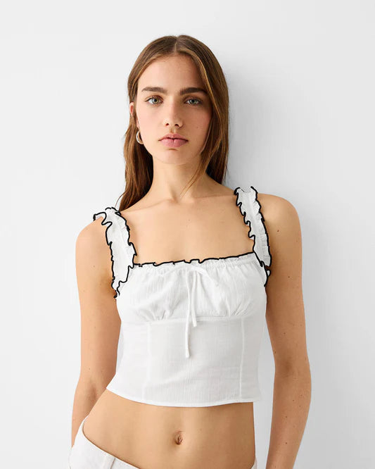 Trim top in white and black