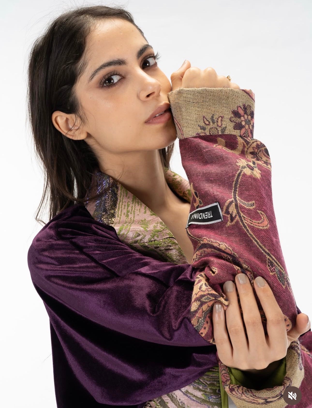 Multi color and material kuftan