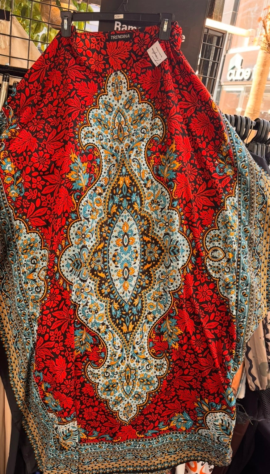 Comfy chic abaya in red