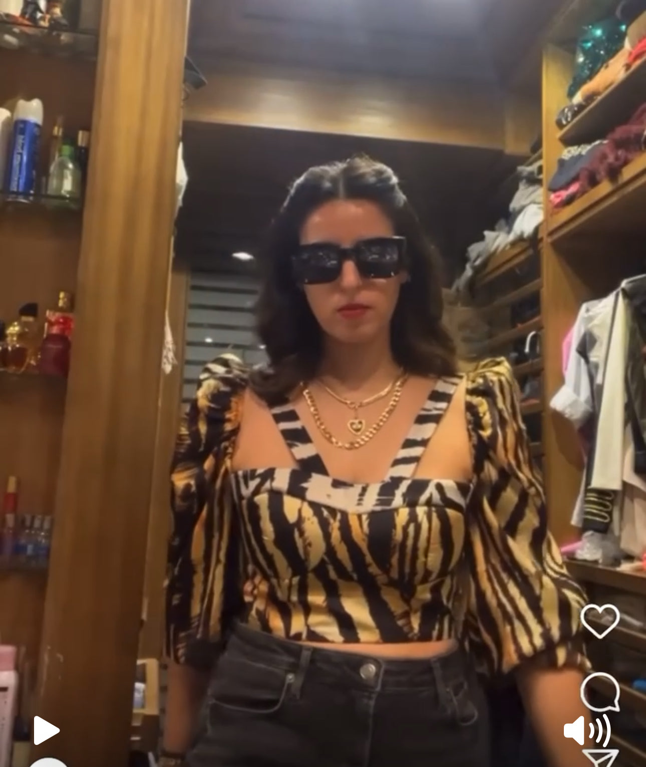 Tiger top