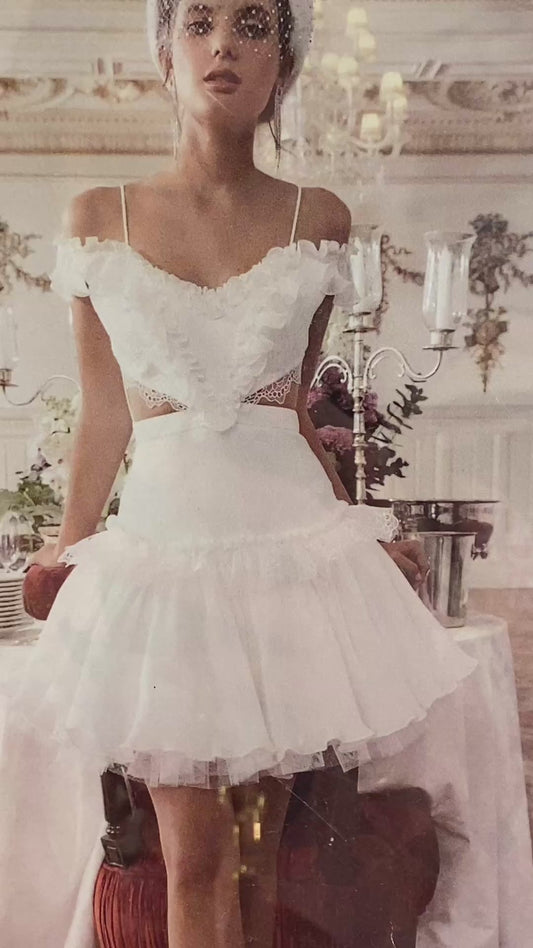 Detailed White dress